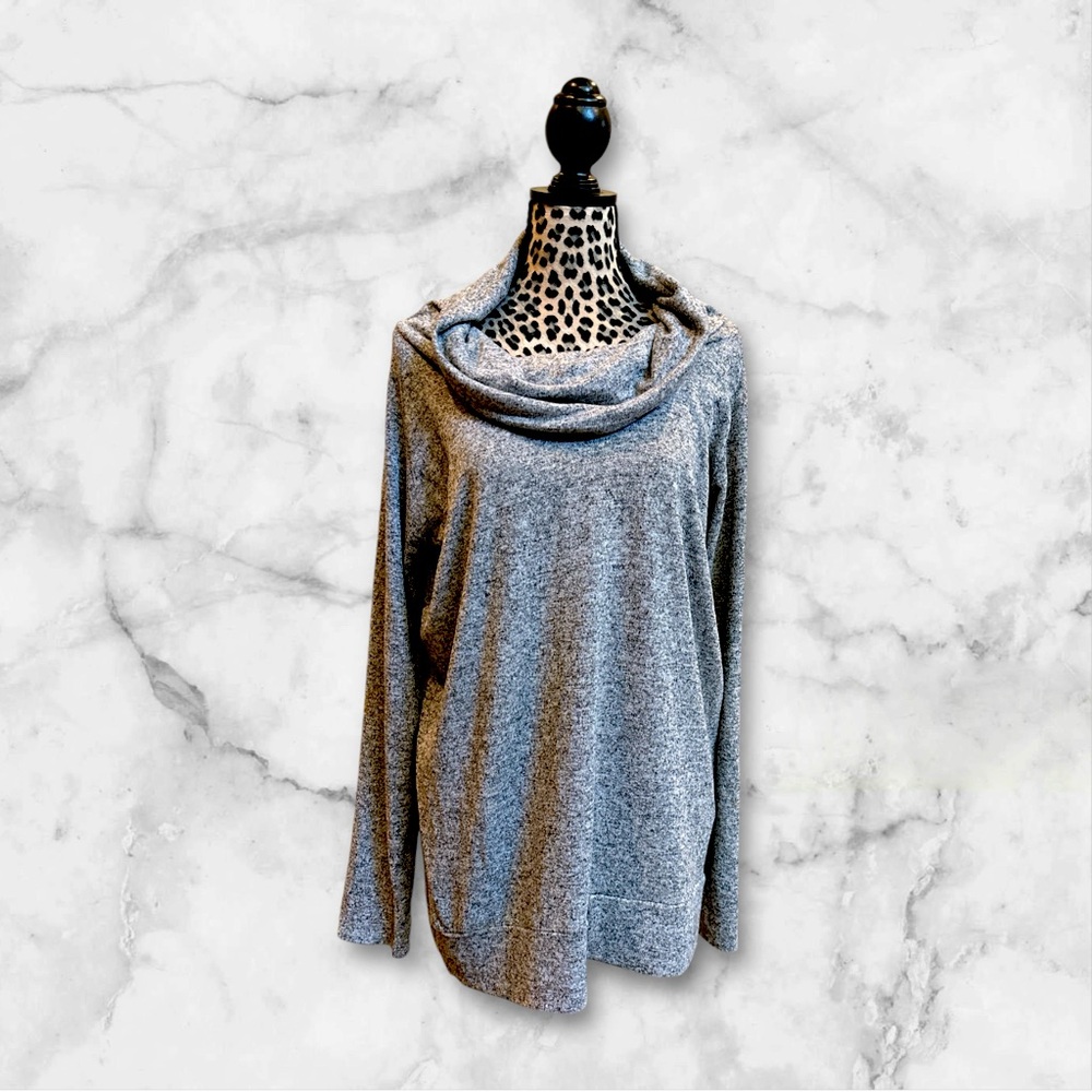 Large gray and black heather DJ & Juju sweater